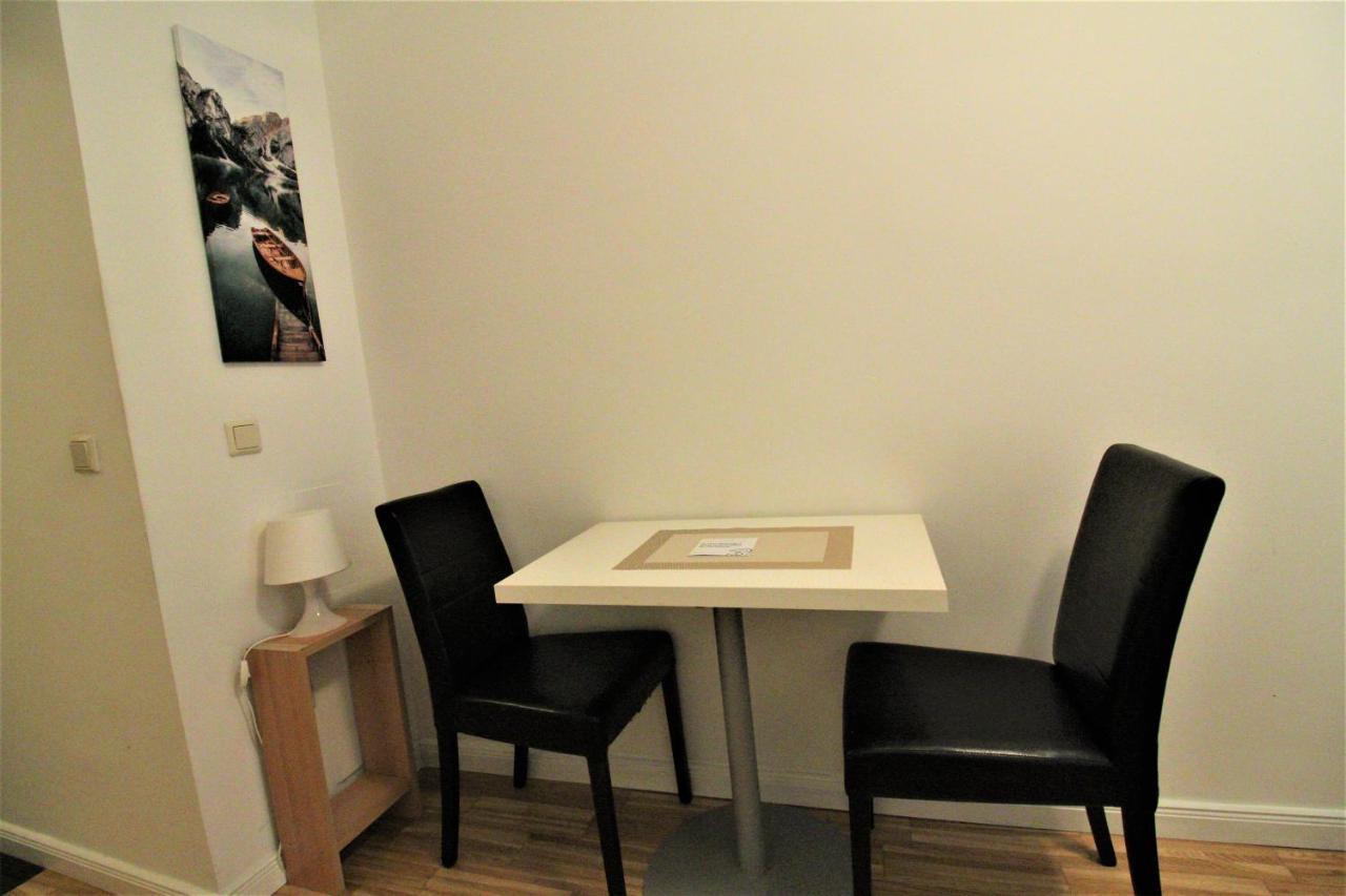 Small Studio Close To City Center Vienne Extérieur photo