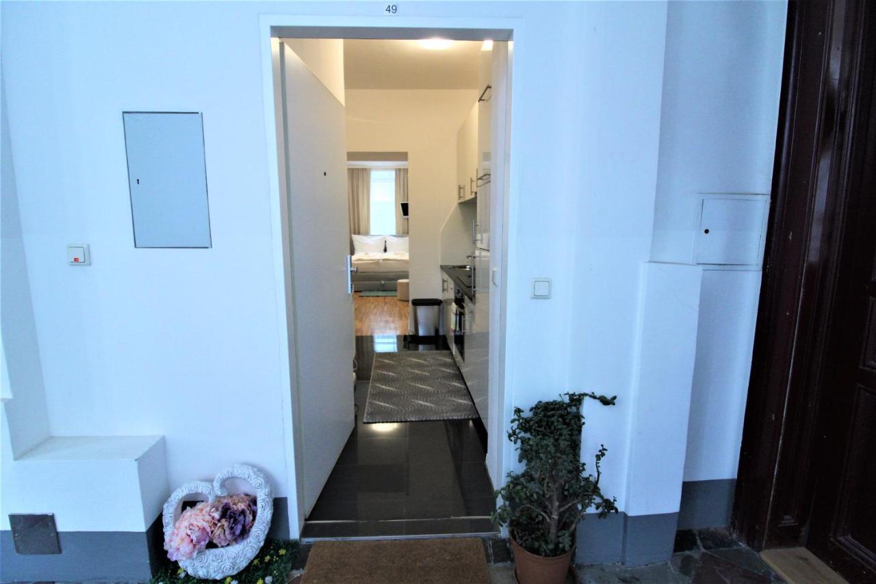 Small Studio Close To City Center Vienne Extérieur photo