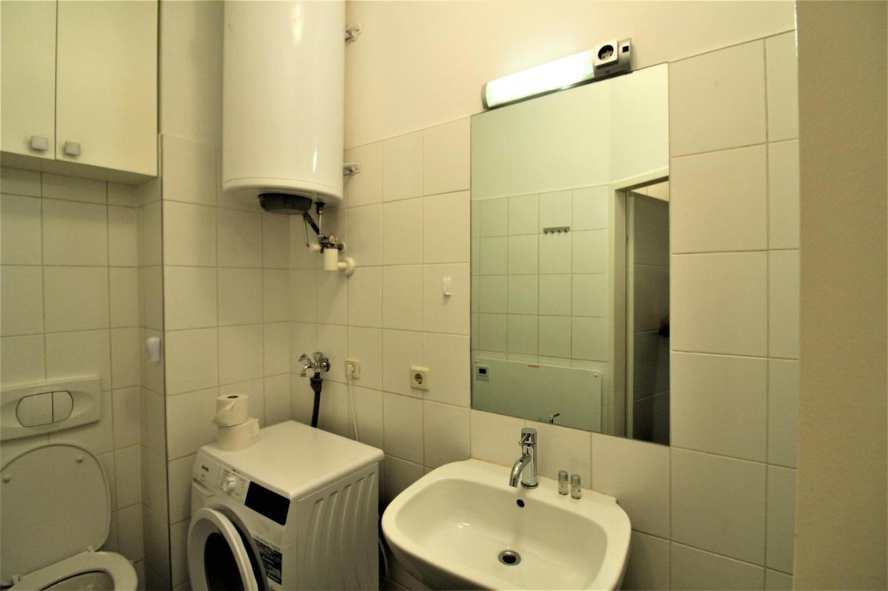 Small Studio Close To City Center Vienne Extérieur photo