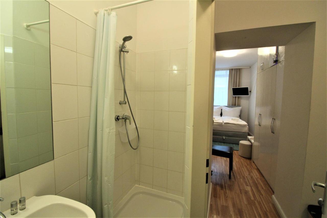 Small Studio Close To City Center Vienne Extérieur photo